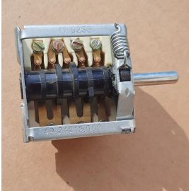 Переключатель EGO 49.24215.000, 4-х позиционный, 16А (аналог) 004.21-01 купить в Е.Маркет